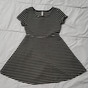 LAST CHANCE - Black & White Swing Dress